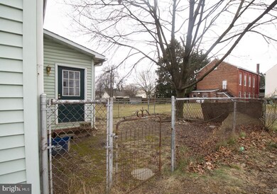130 E South St, Chambersburg, PA 17201 - photo 3