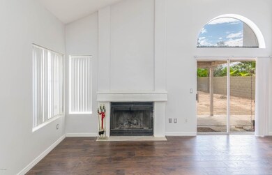 Living_Room_Fireplace