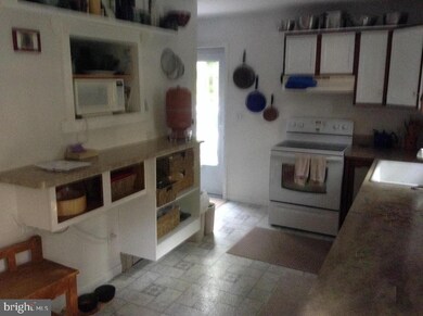 135 Strack Dr, Myerstown, PA 17067 - photo 3