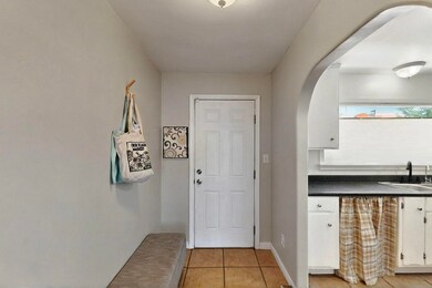 519 8th St SW, Albuquerque, NM 87102 - photo 5