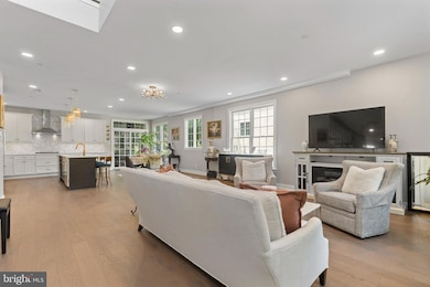 411 Merion Hill Ln, Conshohocken, PA 19428 - photo 5