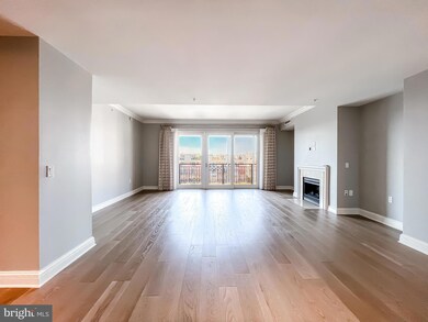 The Ritz-Carlton Residences, Baltimore, MD 21230 - photo 2