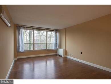 Green Hill Condominiums unit EE923, Wynnewood, PA 19096 - photo 4