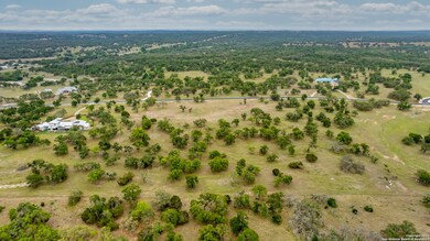 197 Inspiration Loop, Fredericksburg, TX 78624 - photo 5