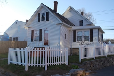 1960 Lakeview Ave, Dracut, MA 01826 - photo 3