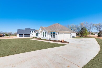 1057 Monaco Ct, Springtown, TX 76082 - photo 3