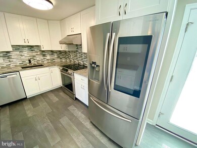 4351 Hallfield Manor Dr, Nottingham, MD 21236 - photo 3