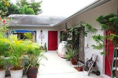 1224 Shibumy Cir unit B, West Palm Beach, FL 33415 - photo 4