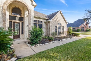 12510 Mystery Ln, Baytown, TX 77523 - photo 4