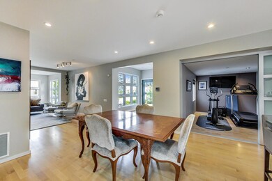 393 N Emroy Ave, Elmhurst, IL 60126 - photo 7