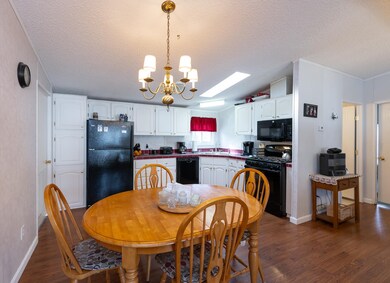 464 Boston Post Rd unit 31, Amherst, NH 03031 - photo 7