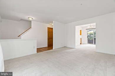 22 Cottage Field Ct, Germantown, MD 20874 - photo 4