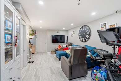 137A Dekalb Ave, Jersey City, NJ 07306 - photo 3