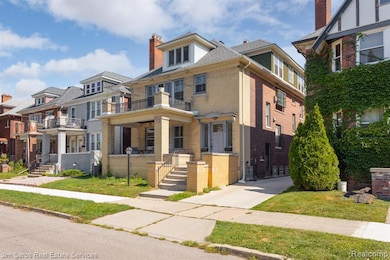 922 Nottingham Rd, Grosse Pointe Park, MI 48230 - photo 2