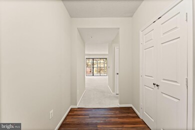 The Magnolias at Lansdowne Woods unit 202, Leesburg, VA 20176 - photo 5