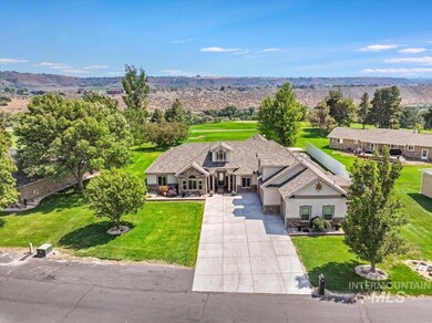 Aerial view of property and surrounding area