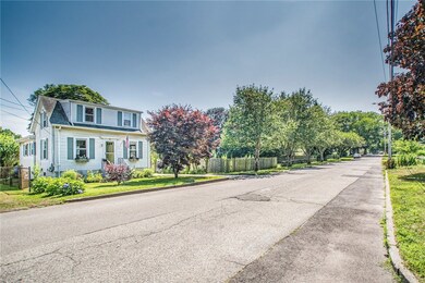 50 Walley St, Bristol, RI 02809 - photo 2