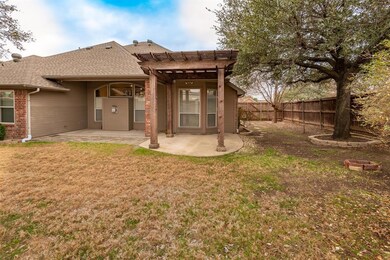 8301 Emerald Cir, North Richland Hills, TX 76180 - photo 4