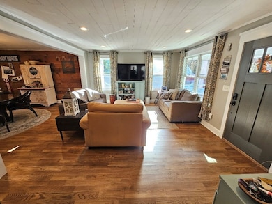 1170 Pilgrim Fork Rd, Elk Creek, VA 24326 - photo 7