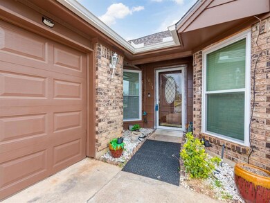 1601 Autumn Chase Square, Bedford, TX 76022 - photo 3