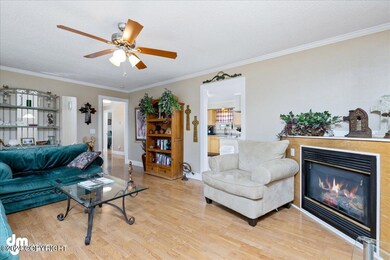 06-Living Room 20240501-DW-0196