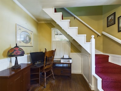 507 W Travis St, Fredericksburg, TX 78624 - photo 4