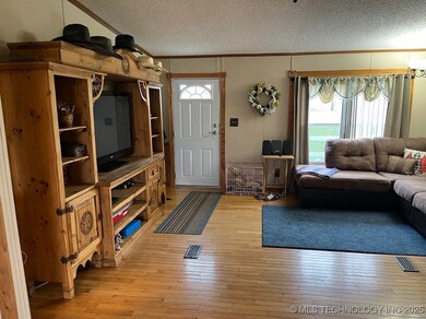 20240 N Airport Rd, Stigler, OK 74462 - photo 5