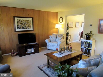 1141 Pelham Wood Rd, Parkville, MD 21234 - photo 3