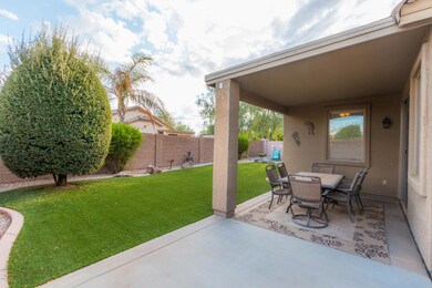 RELAXING Backyard