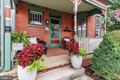 18 E Keller St, Mechanicsburg, PA 17055 - photo 2