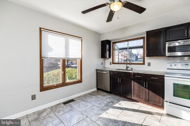 36 S Orchard Ave, Kennett Square, PA 19348 - photo 6