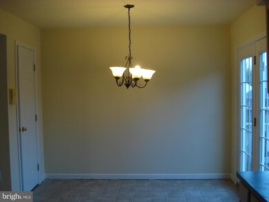 13018 Prairie Knoll Ct, Germantown, MD 20874 - photo 6