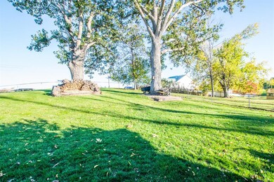 1021 Eastern Dr SE, Cedar Rapids, IA 52403 - photo 4