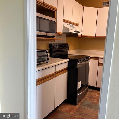 University One Condos unit 708, Baltimore, MD 21218 - photo 7