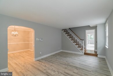 210 Greenbrier Ln, Havertown, PA 19083 - photo 3