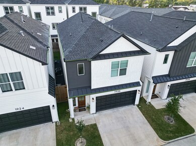 1926 Hoskins Dr, Houston, TX 77080 - photo 4