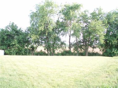 235 Sycamore Dr, Circleville, OH 43113 - photo 4