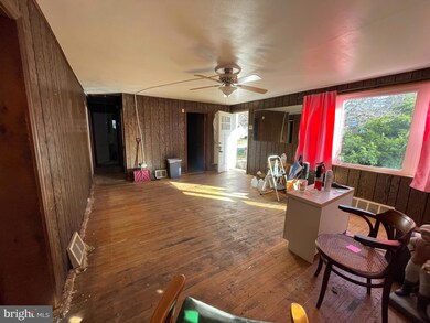 32 Fairview Rd, Broomall, PA 19008 - photo 3