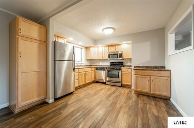 145 Mayfair Dr, Lincoln, IL 62656 - photo 6