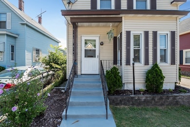 129 Fulton St, Lowell, MA 01850 - photo 4