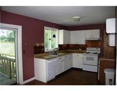 397 Montague Rd unit B, Sunderland, MA 01375 - photo 2