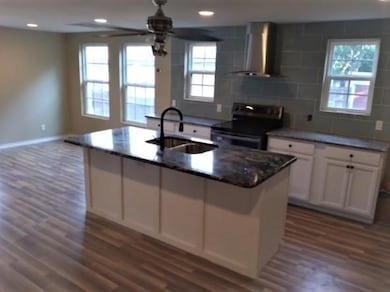 262 Spring Valley Cir, Azle, TX 76020 - photo 2