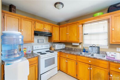 520 W Chaparral St, San Juan, TX 78589 - photo 6