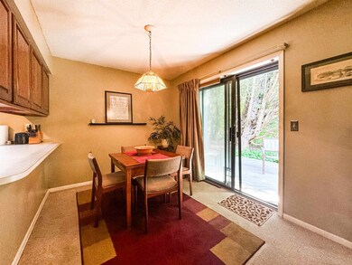 107 Twin Oaks Terrace, South Burlington, VT 05403 - photo 5