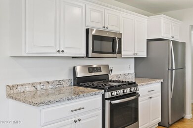 3016EMontecito007