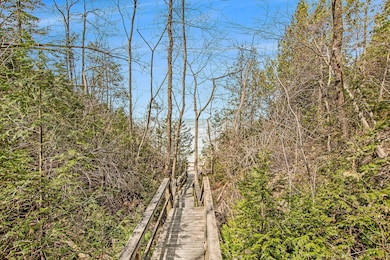 Path to the beach