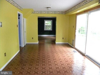 13005 Viewpoint Ln, Bowie, MD 20715 - photo 6