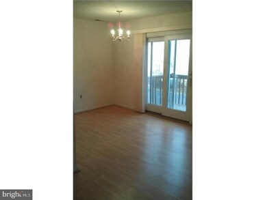 19 Riverwatch Ct, Essington, PA 19029 - photo 4