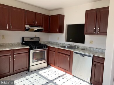 3030 Greenshire Ave, Claymont, DE 19703 - photo 5