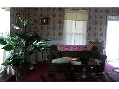 1429 W 14th St, Anderson, IN 46016 - photo 3